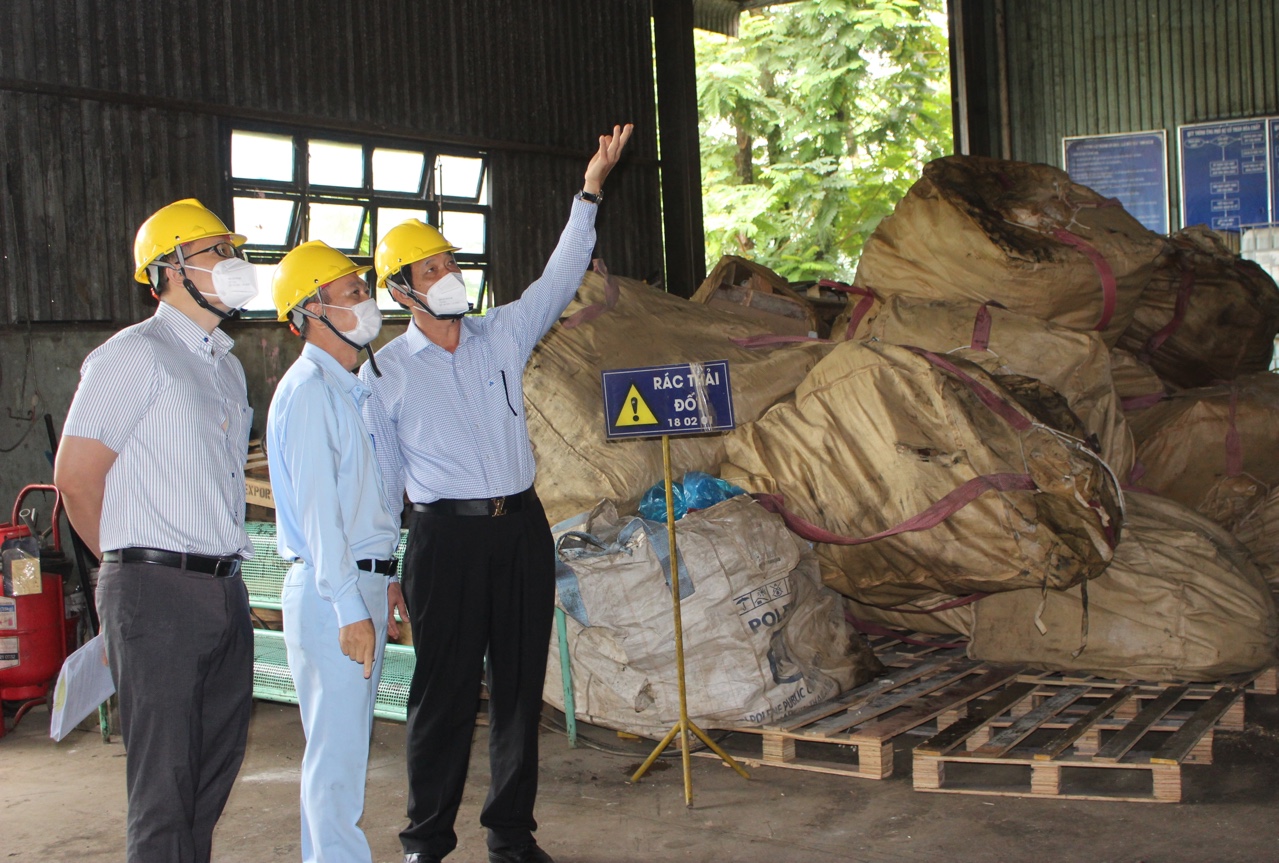 14.4-Rà soát tình hình thu gom, vận chuyển, xử lý chất thải.jpg