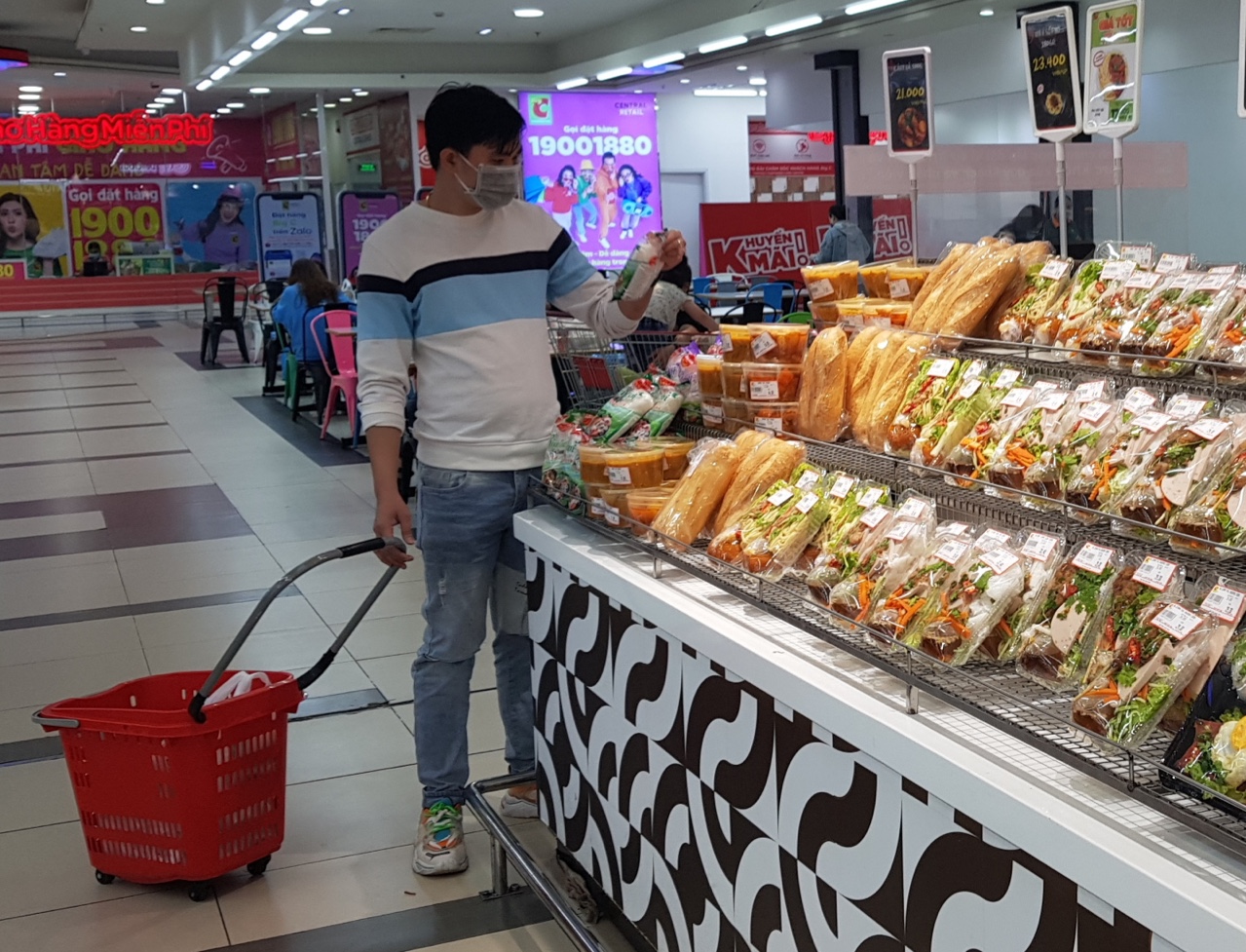 18.4-DV ăn uống.jpg