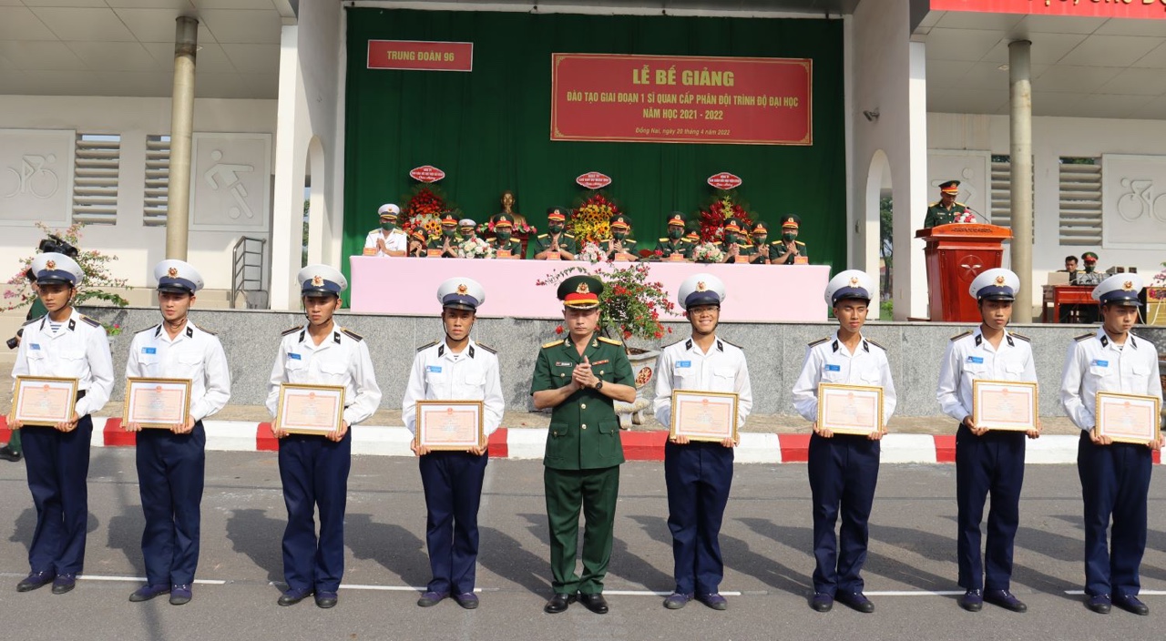 f5c6fd0e-84bb-43e2-bec8-326717c3ba1d.jpg