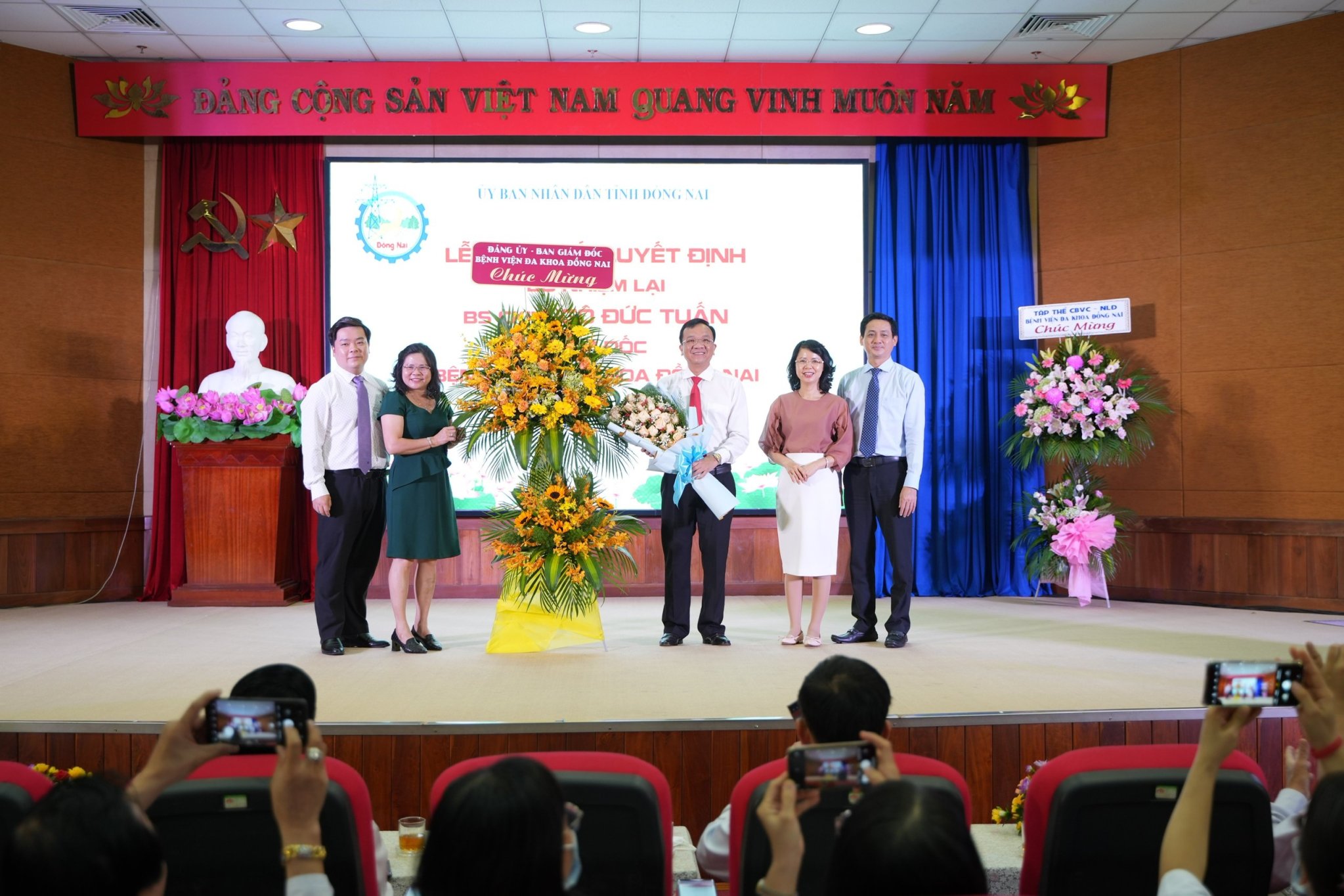 eb3cf6a8-8f8f-4c60-959c-49be17e66977.jpg