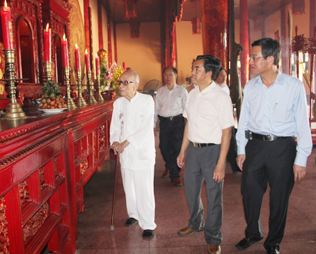 Bantin7.04 - Anhhunglaodong.jpg