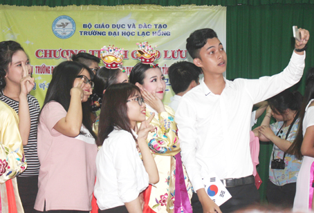 4B A4.jpg