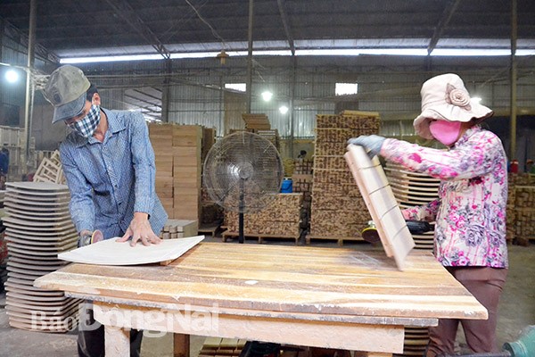 NM-260719-ExportOfWoodFlourishes.jpg