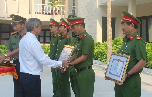NM-1602-CommendationCeremony-2.jpg