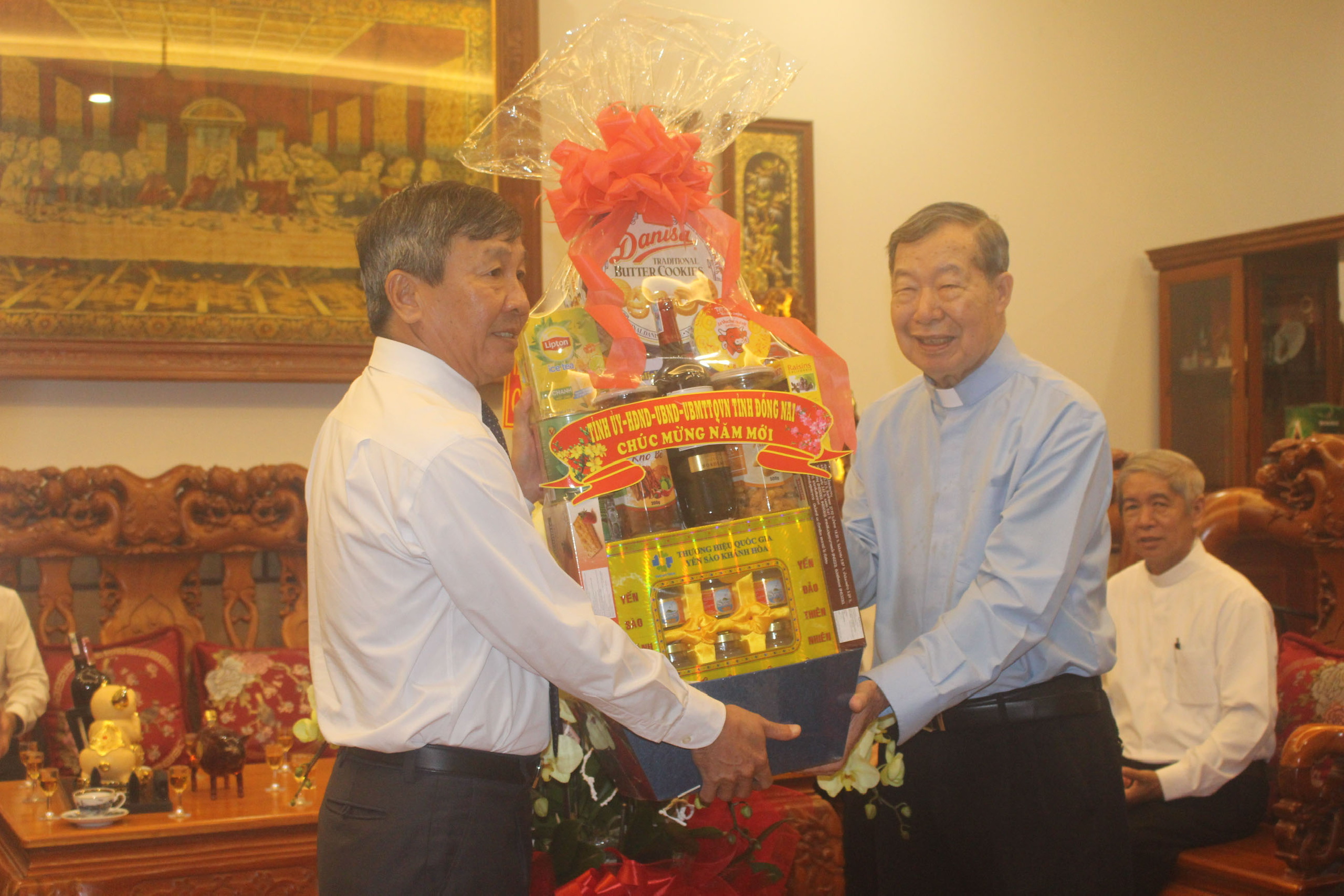 tb5a.jpg?t=1762423332