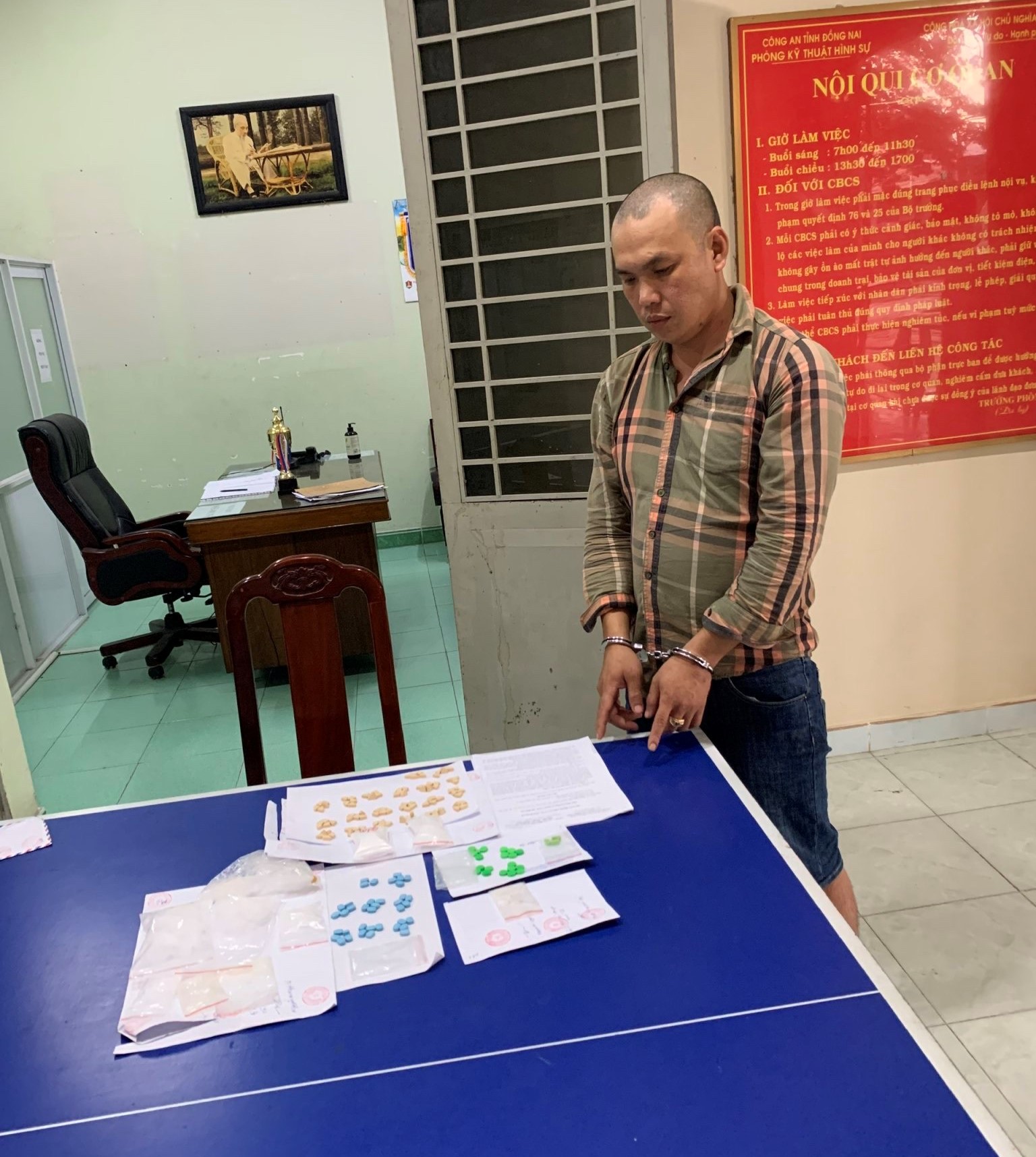 10-9 Sa lưới vì buôn ma túy-1.jpg?t=1752456061