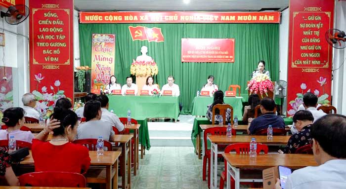 Quang cảnh hội nghị