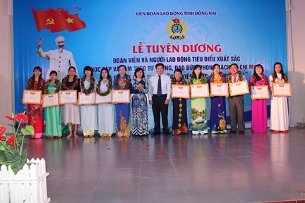 1808-daymanhthuchienphucloi.JPG