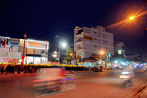 SucHutTuSanBayQuocTeLongThanh.jpg
