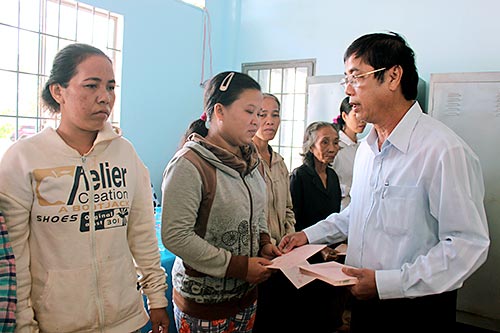 0602-Chamlochonguoingheo.jpg