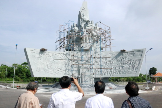 Daymanhquangbavaphathuygiatri.jpg