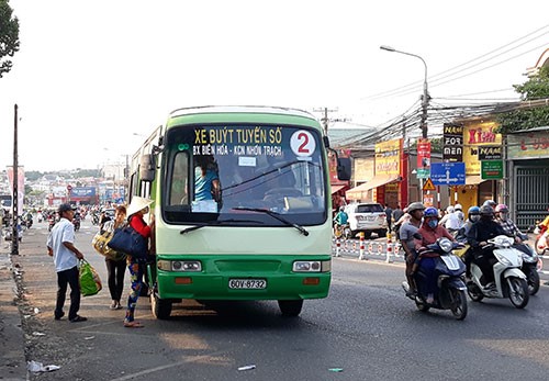 270219-VanTaiBuyetCongCongChatLuongPhucVuLayeuToSongCon.jpg