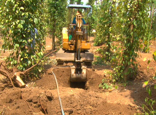 26.05.2016-xuan loc khan truong khac phuc sau han han_1.jpg