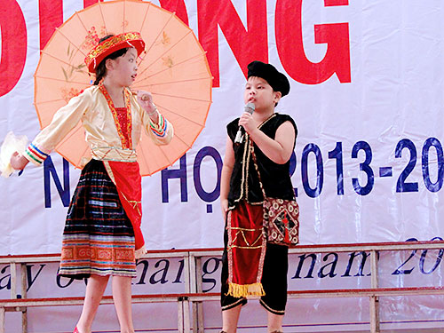 030616-nhieuhoatdongchamloconcongnhanlaodong1.JPG