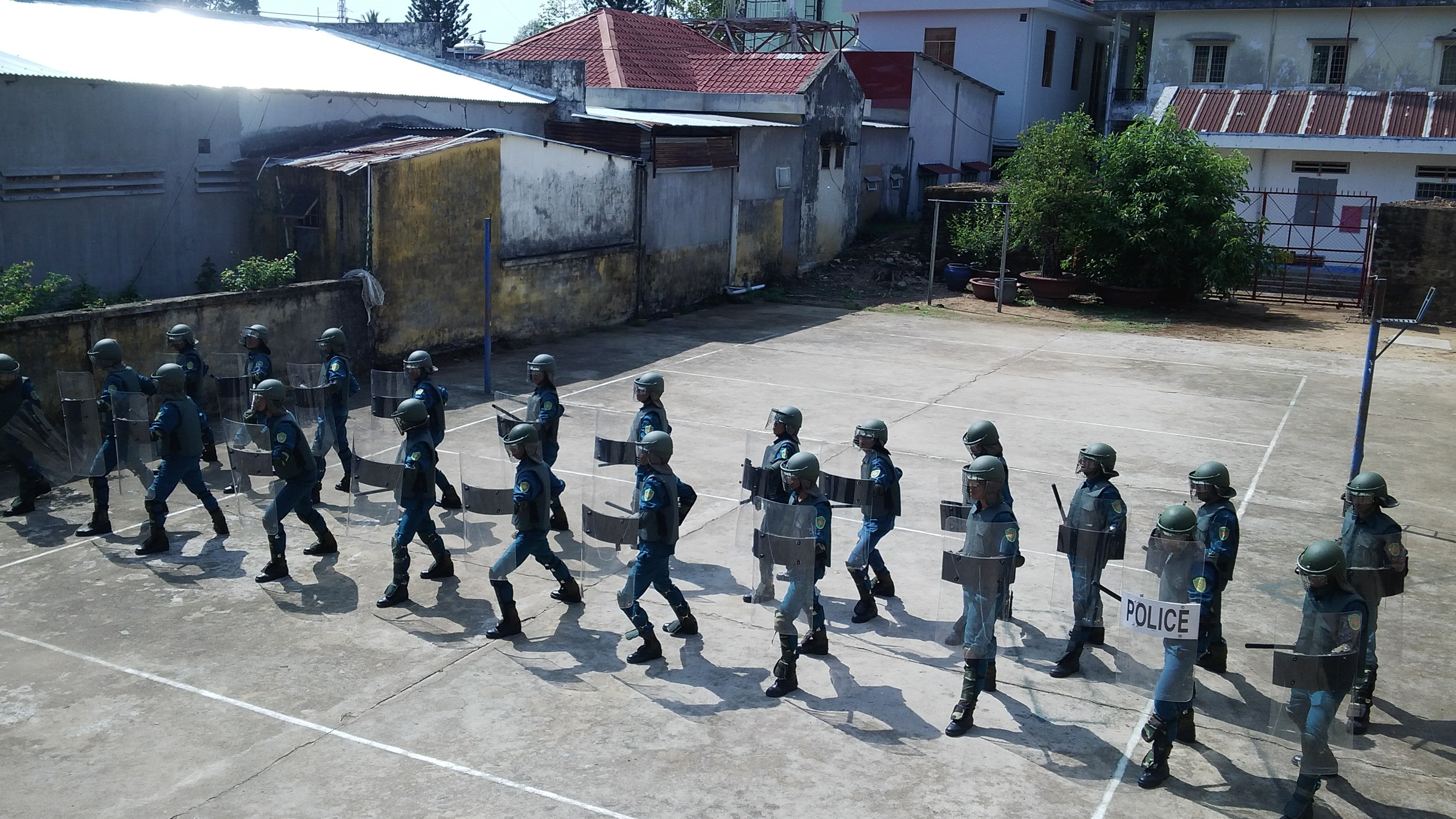 300616-nangcaochatluonghuanluyenchiensi-quan.jpg