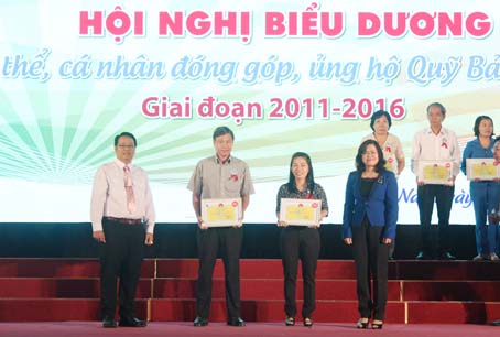 05.07.2016-33_ngan_tre_em_huong_quy_bao_tro.jpg