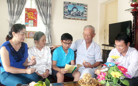 011116-guongmautrongxaydunggiadinhvanhoa-quan.jpg