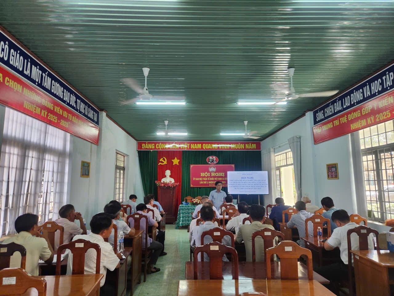 PHÒNG KINH TẾ XÃ BÌNH TÂN TRIỂN KHAI KẾ HOẠCH ĐIỀU TRA, RÀ SOÁT HỘ NGHÈO, CẬN NGHÈO NĂM 2025