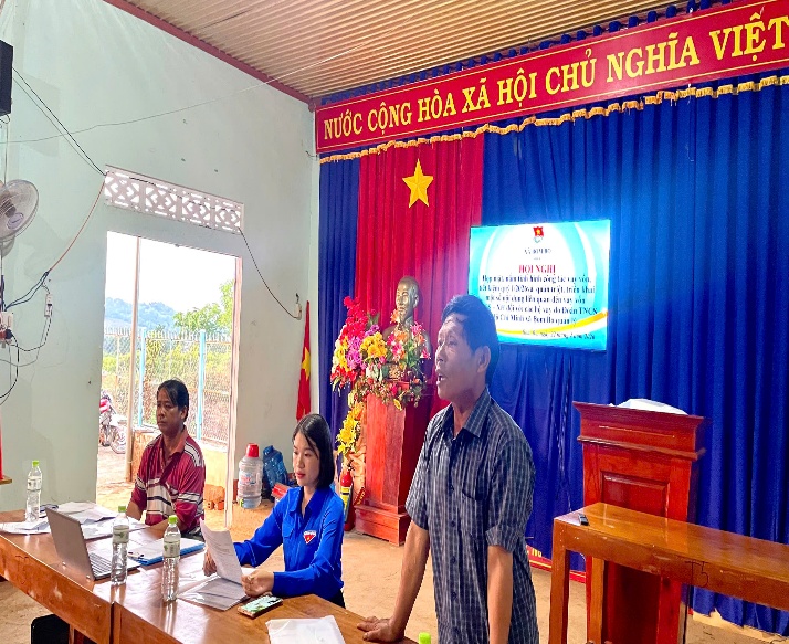 '''''A group of people in a room

Description automatically generated'''''