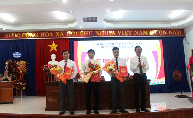 Chủ tịch, Phó chủ tịch UBND xã