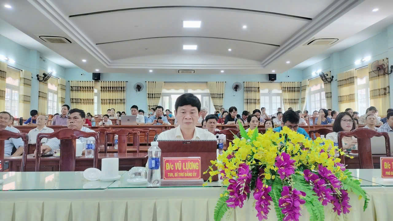 TUV, Bí thư Đảng uỷ, Chủ tịch HĐND xã Bù Đăng - Vũ Lương chủ trì tại điểm cầu khối Đảng và Đoàn thể xã