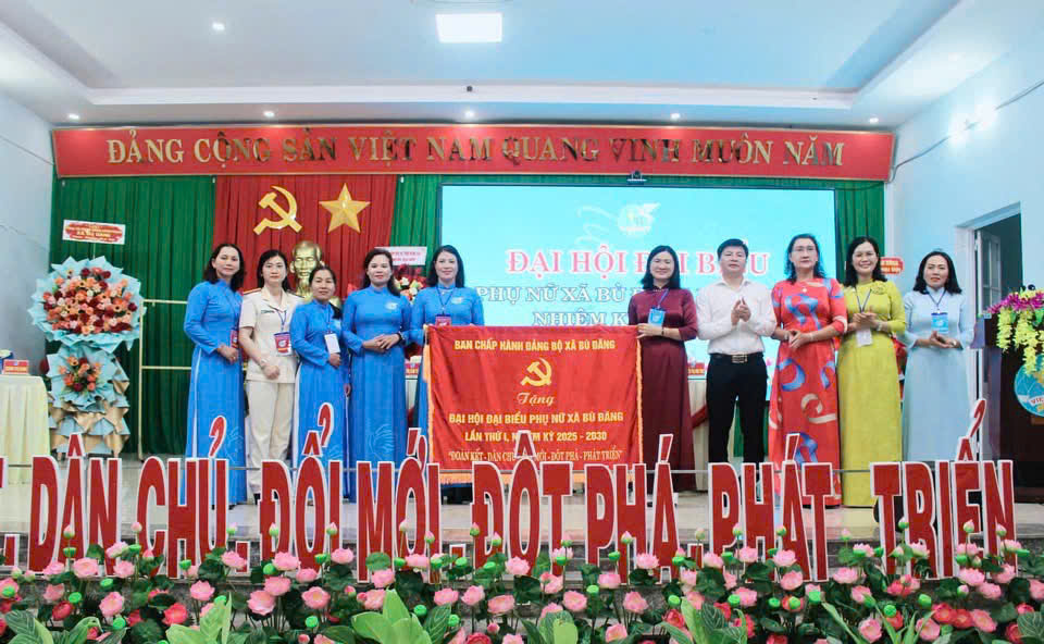 z7103918000728 7d247f459487d32f7938a1a3c0e1283a