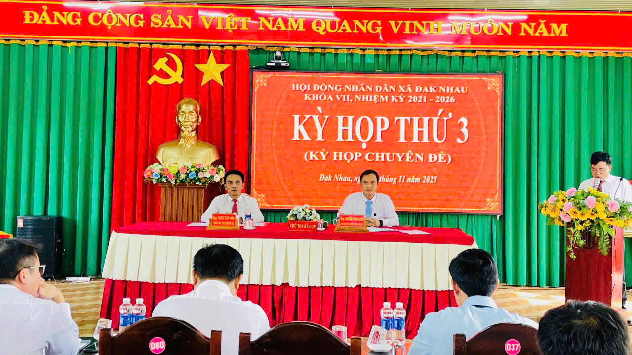 HỘI ĐỒNG NHÂN DÂN XÃ ĐAK NHAU TỔ CHỨC KỲ HỌP THỨ 3