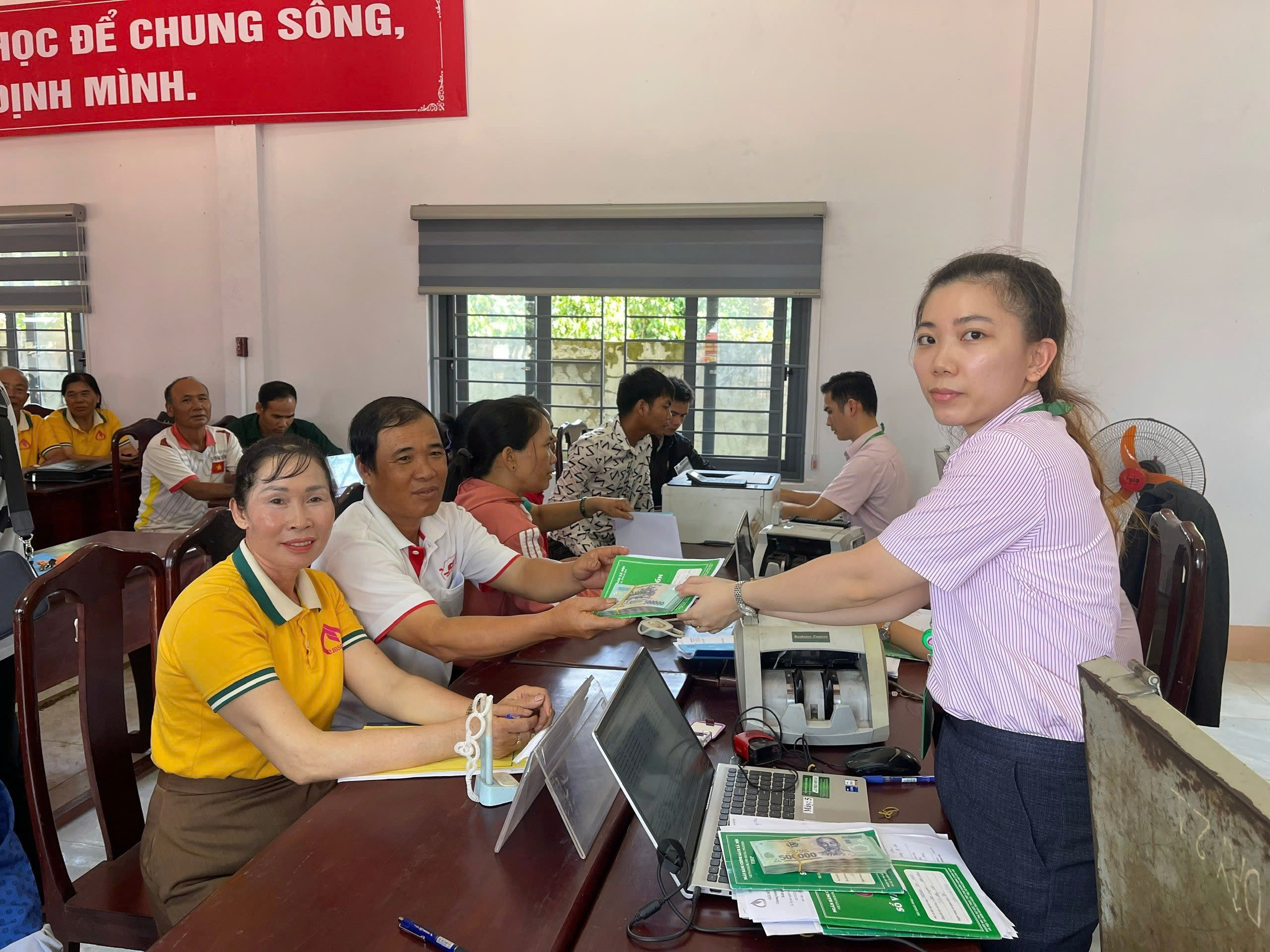 Khi Ngân hàng chủ động tìm đến dân