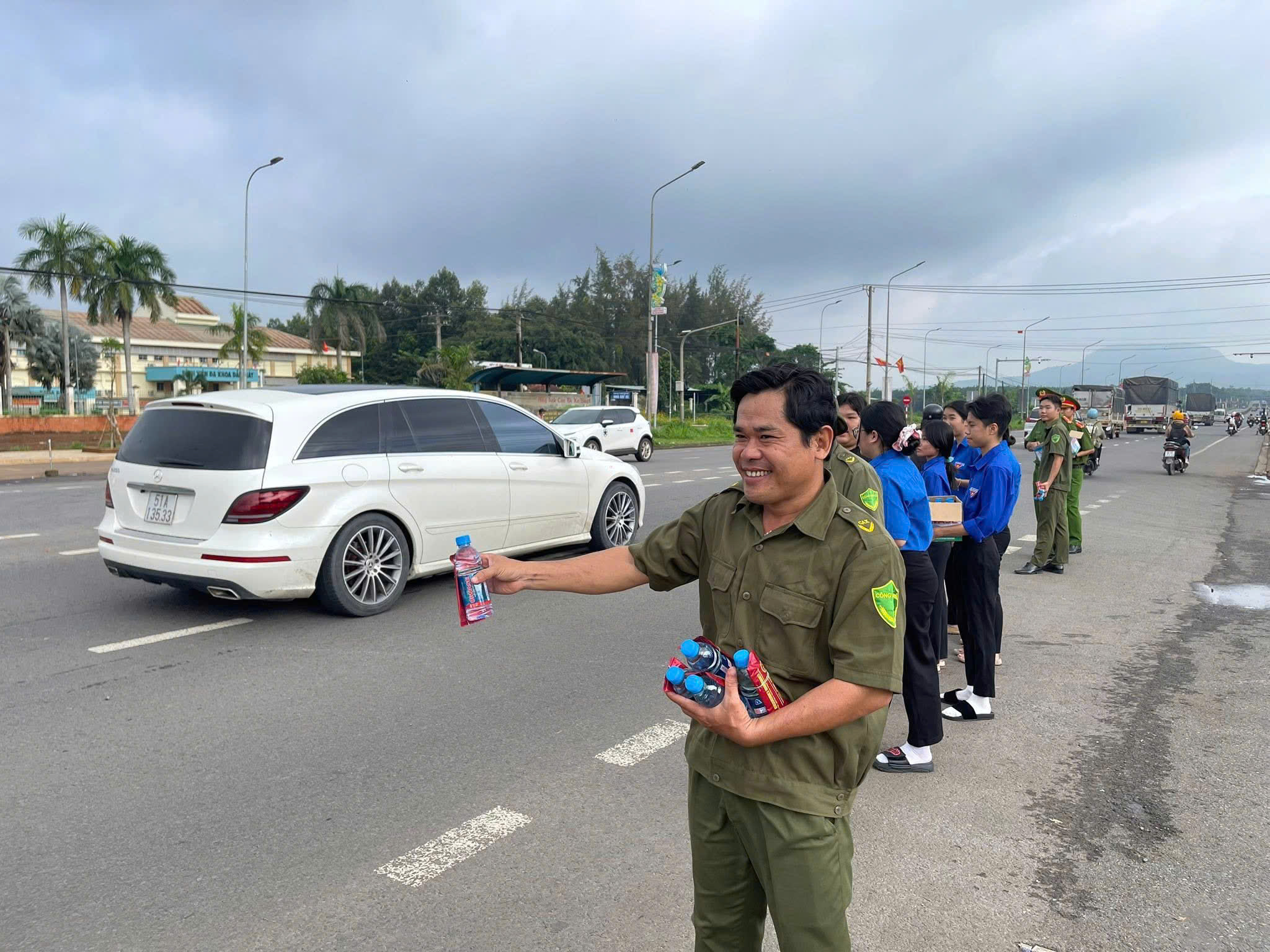 z6961629372133 e2d918c8a3a0eb8ee88ddb6ed0af646e