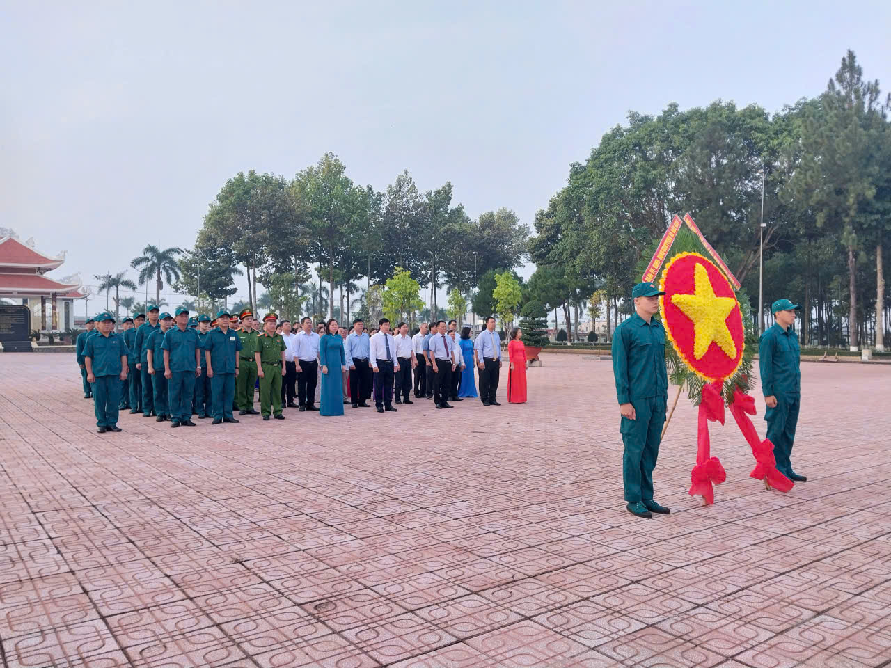 Quang cảnh lễ viếng