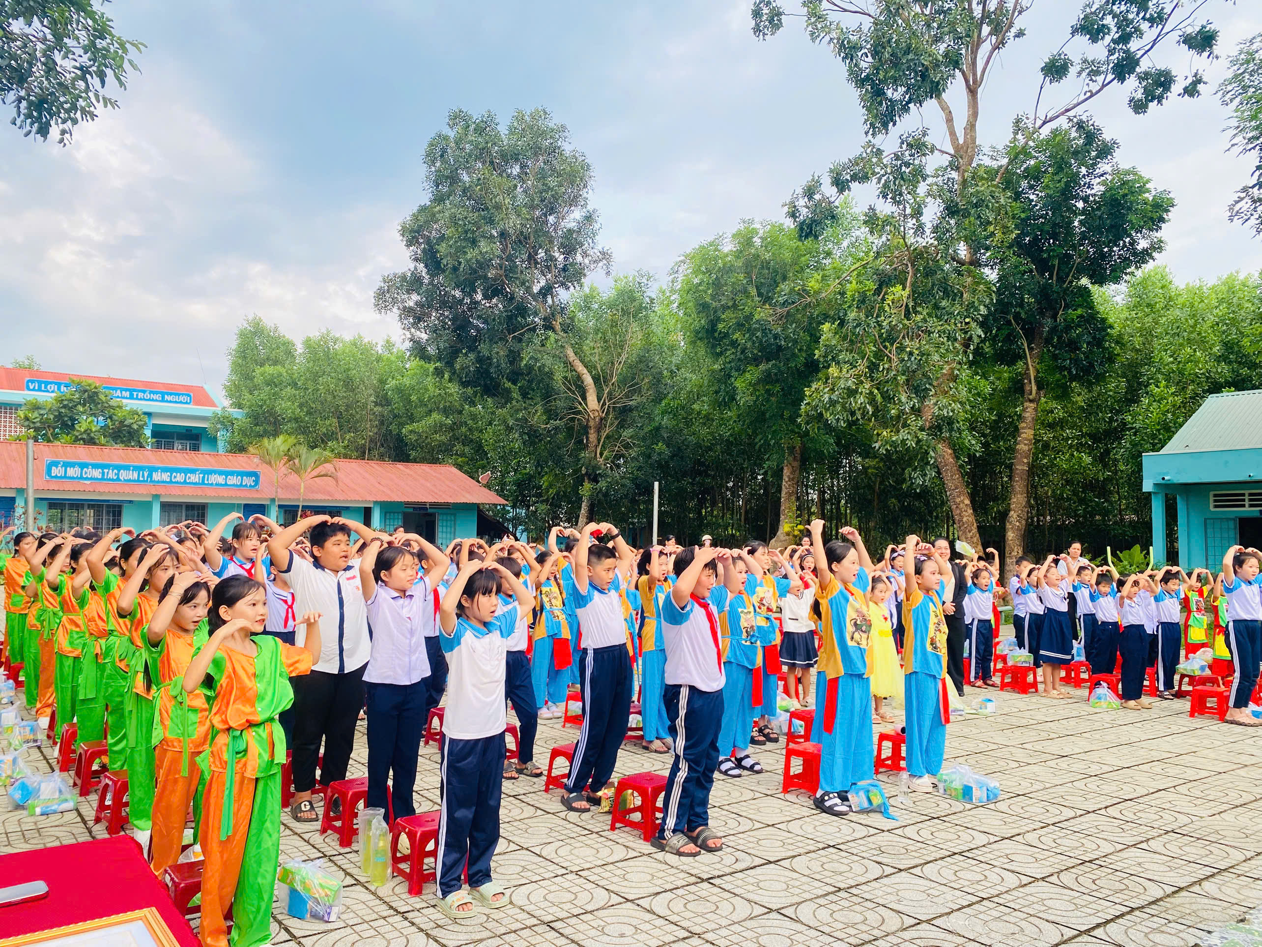 z7072960654214 360f8fd53811e870af0e3043bdcce2d8