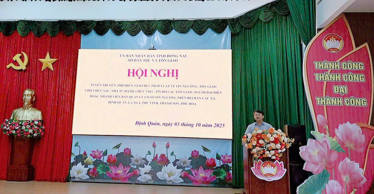 z7077184892607 f83144b39d0f6420e7d65f8b30a250e7