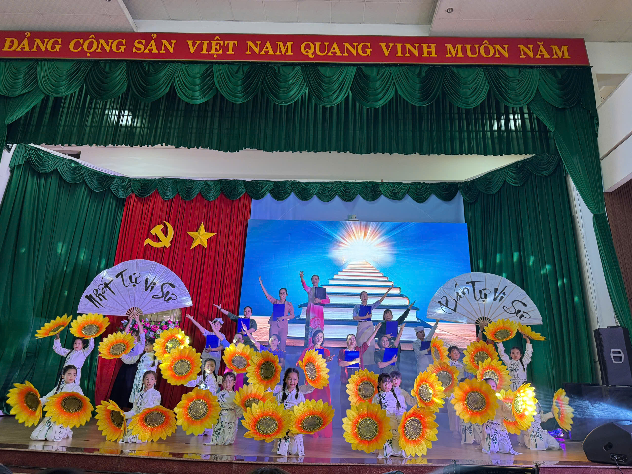 z7236654475425 155b951b352b6c4b1bc429ecfcc9228b