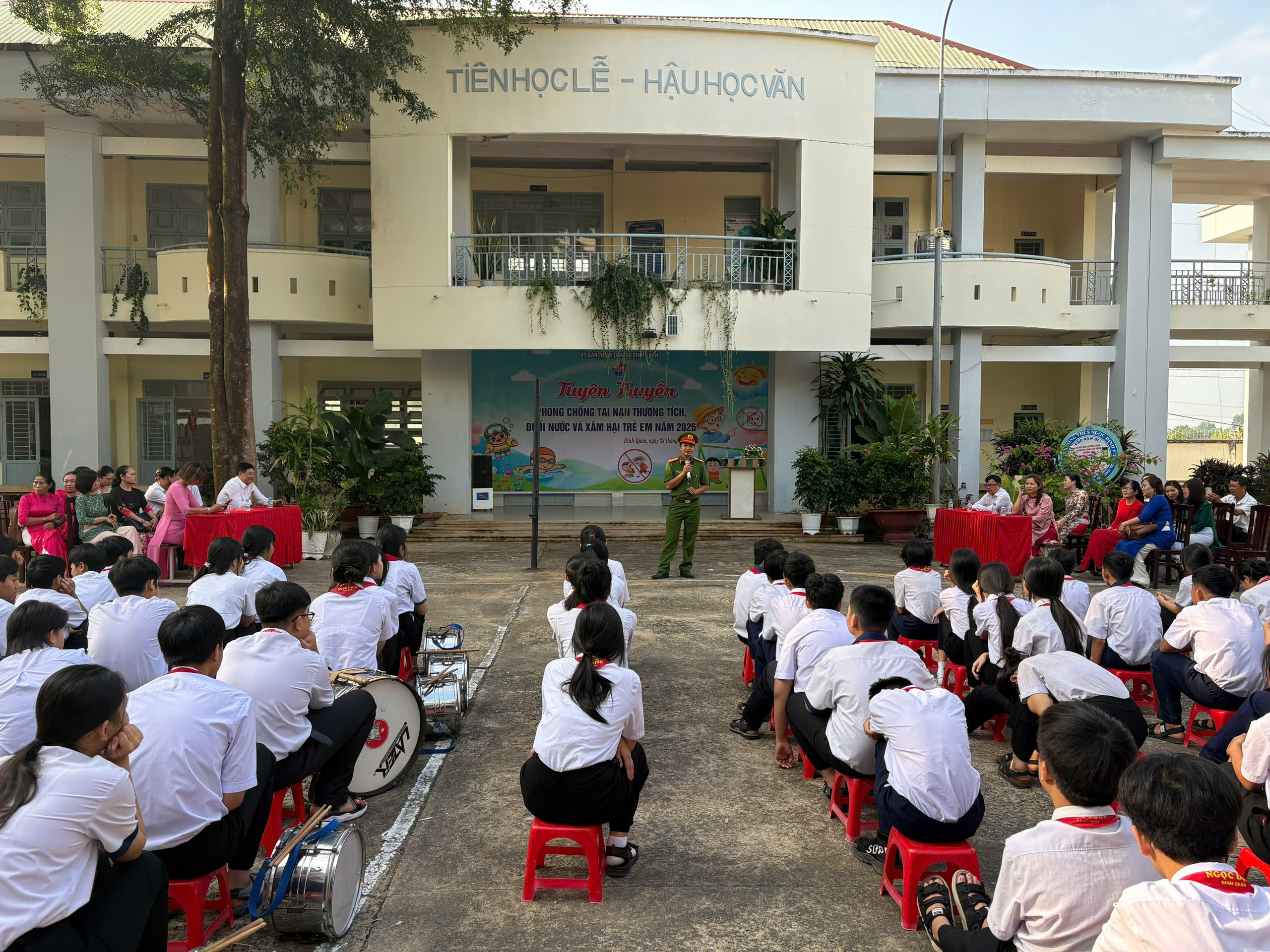 Buổi tuyên truyền phòng, chống tai nạn thương tích, xâm hại và đuối nước ở trẻ em tại trường THCS Ngọc Định