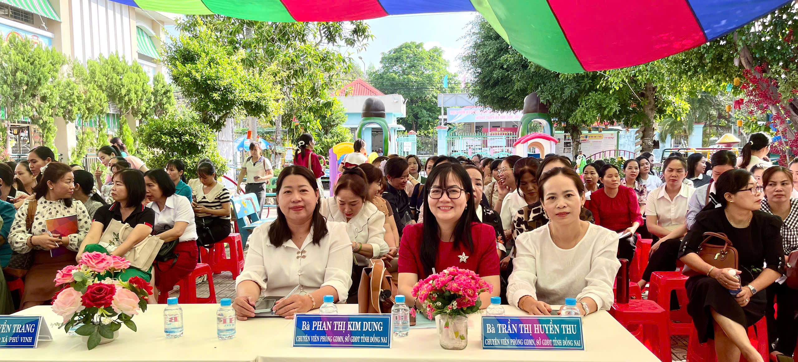 Đại biểu sở Giáo dục và đào tạo dự sinh hoạt chuyên môn cụm 9