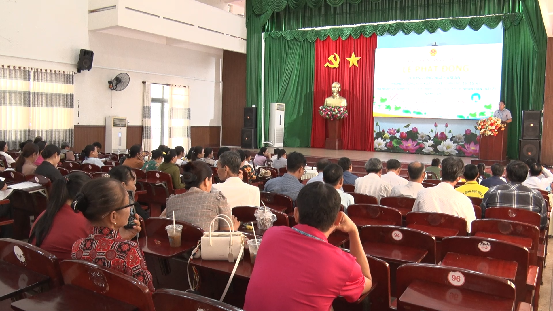 Quang cảnh lễ phát động