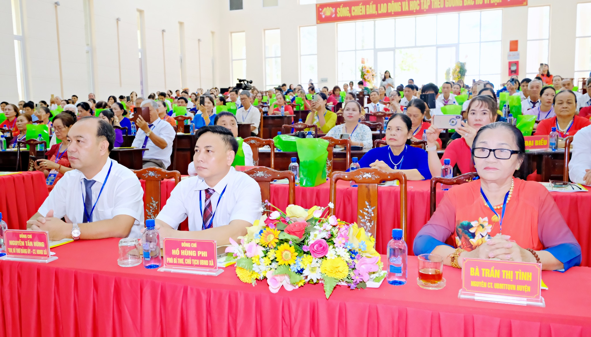 Description: C:\Users\PC\Pictures\Trang fanpa\MT\1.jpg?t=1758876325