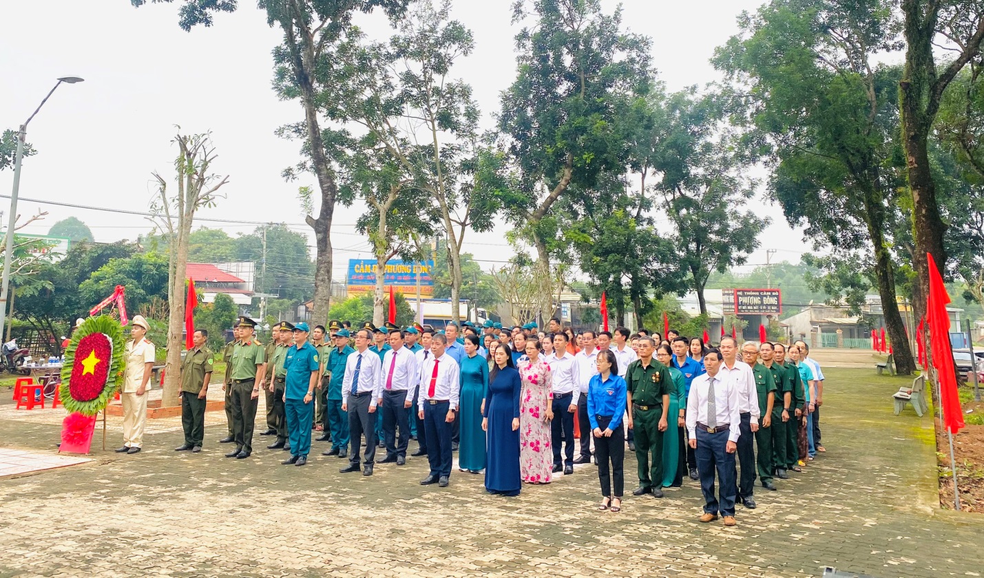 Toàn cảnh lễ viếng