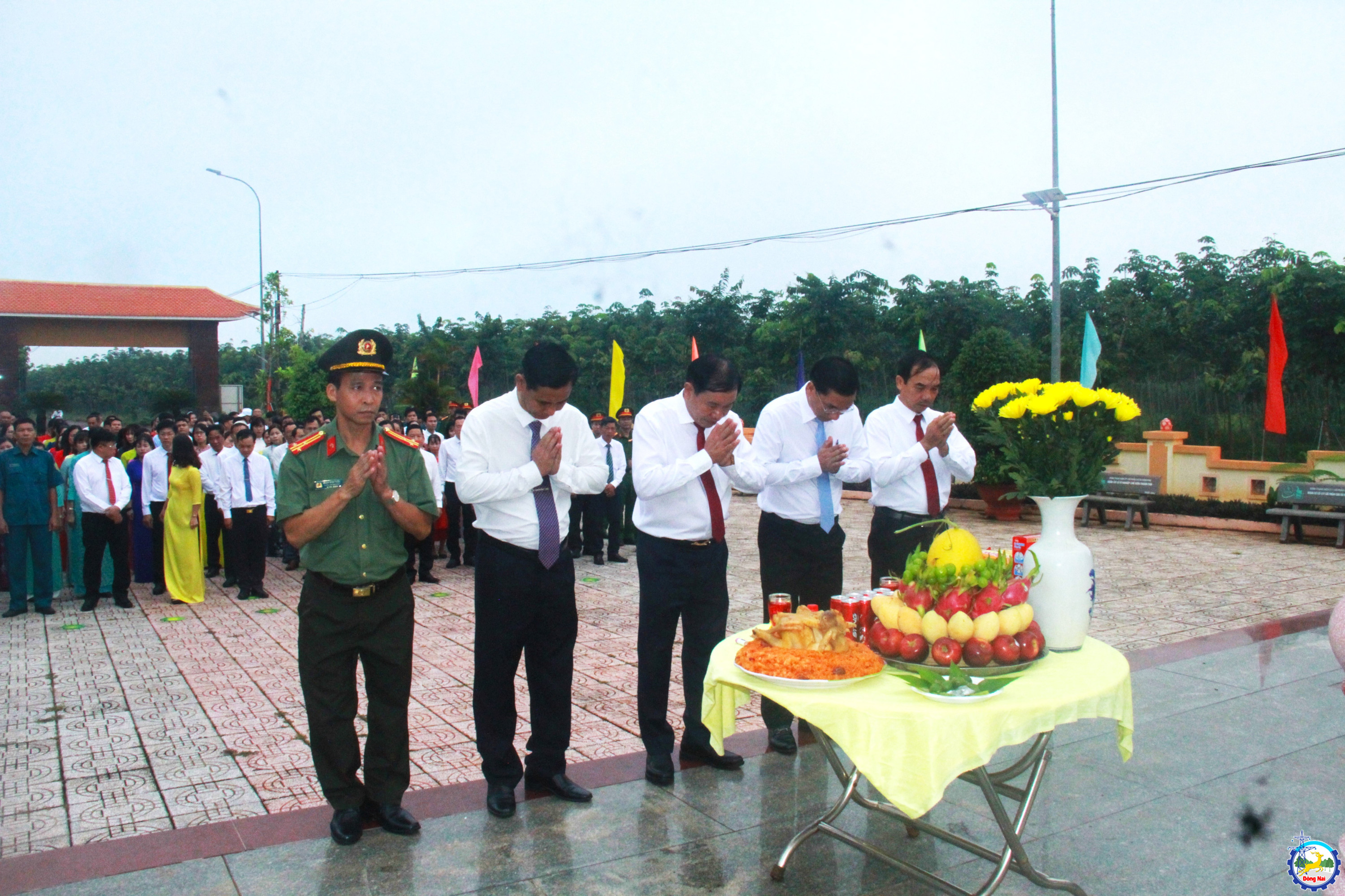 dang huong dai hoi dang 2