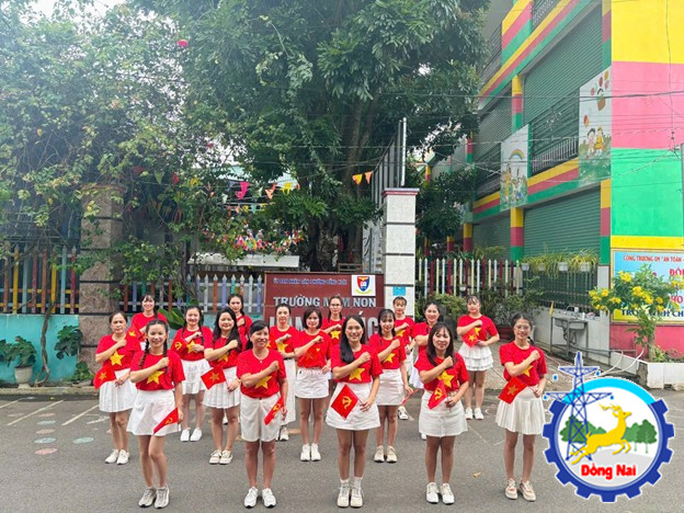 huong ve to quoc 4