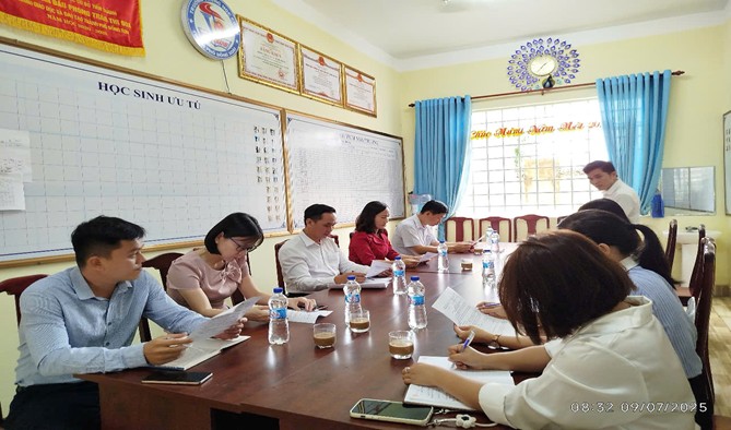 kiem tra truong hoc 2