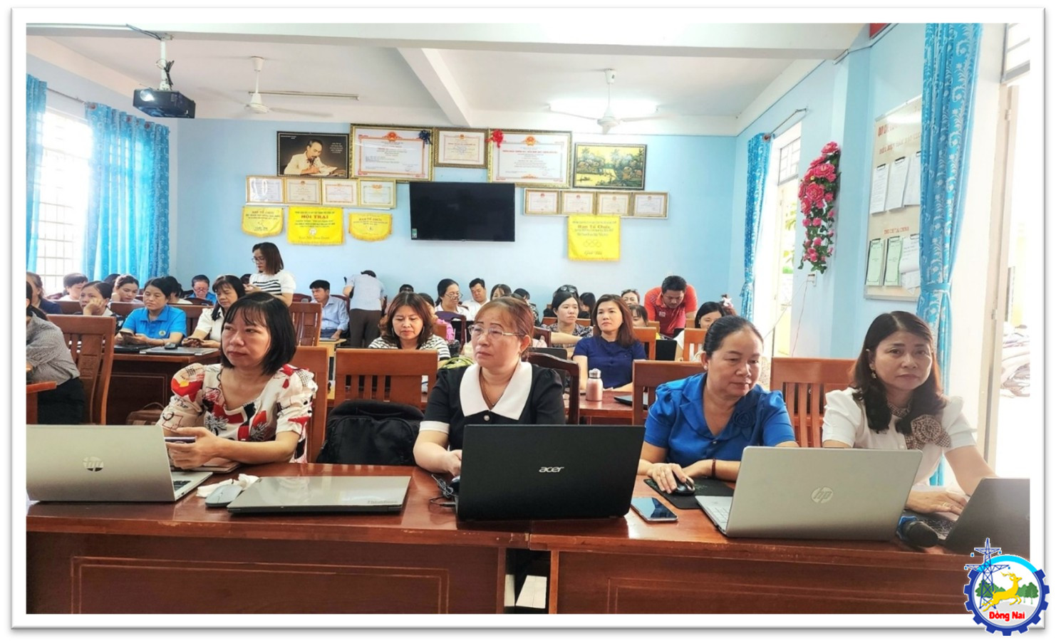 tạp huan ai giao duc 4