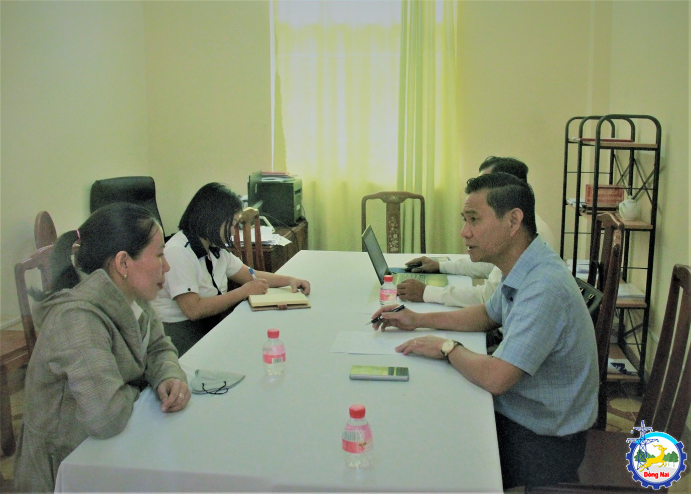 tiep cong dan 1