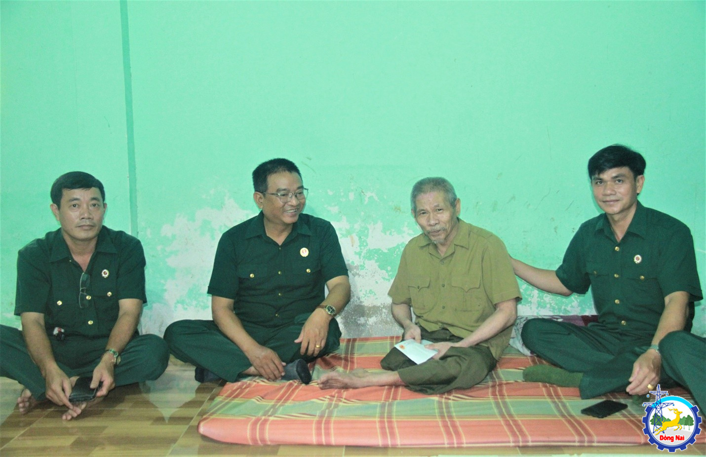 trao qua hoi cuu chien binh 3