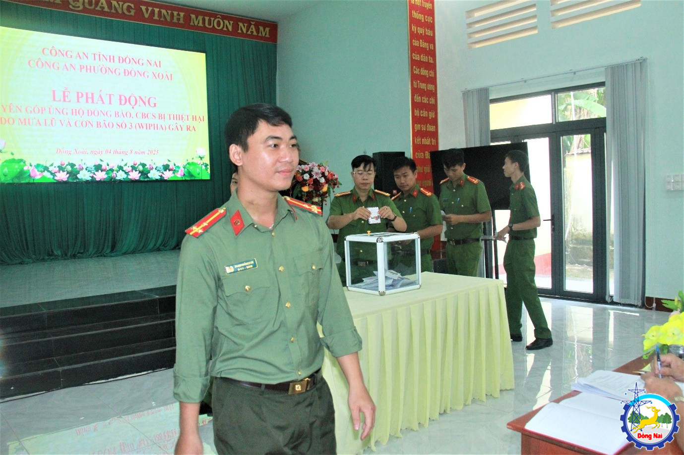 ung ho thien tai cong an 4