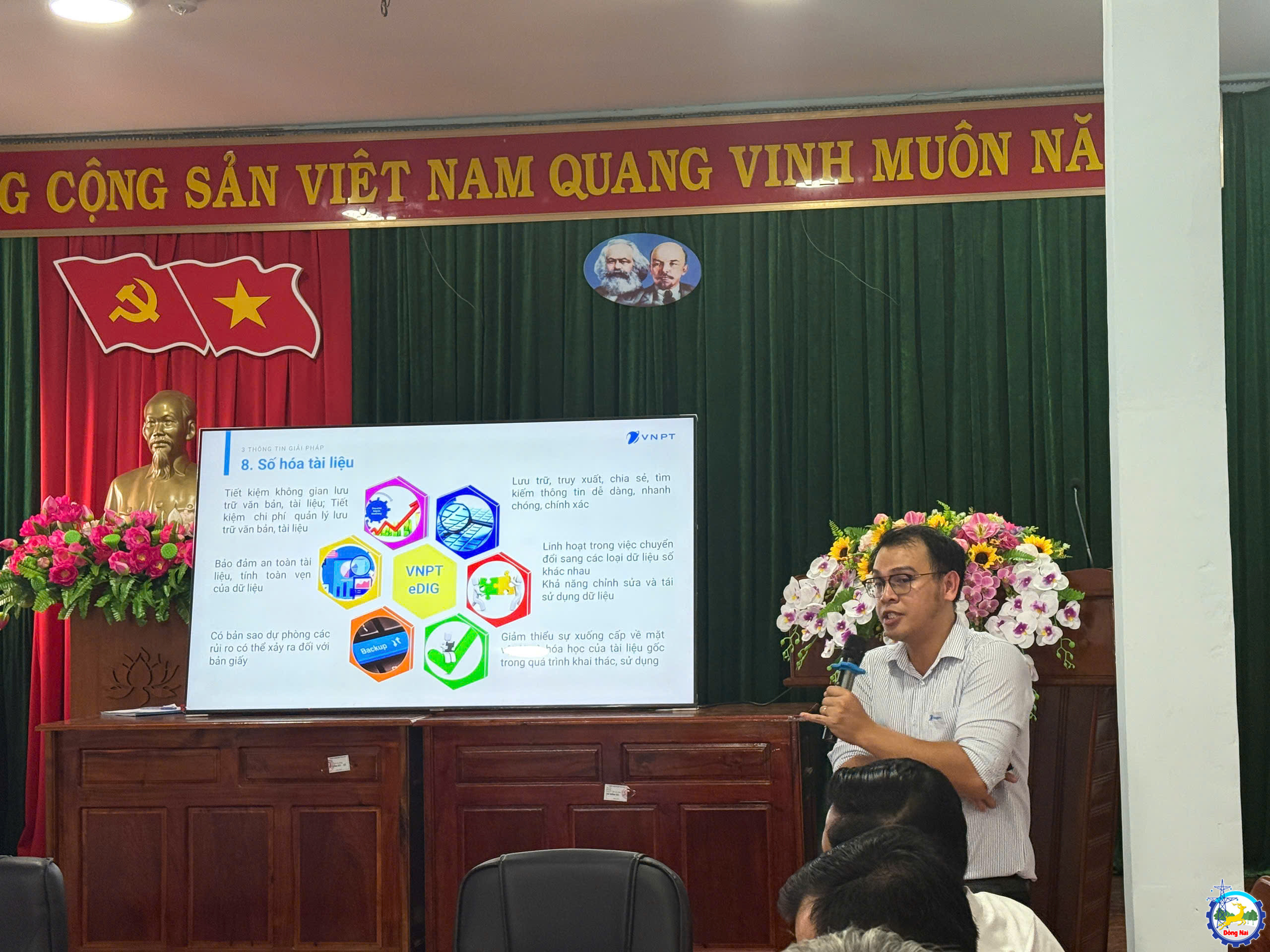 z6951023811674 86a2118c0abae75b4da5867b4609ff3a