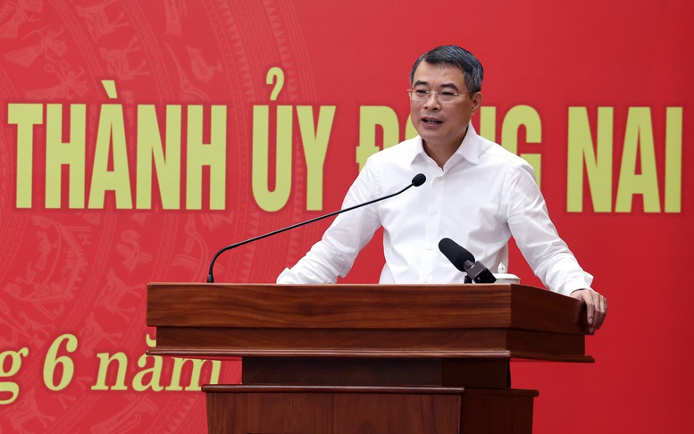 Thủ tướng Lê Minh Hưng phát biểu kết luận cuộc làm việc với Ban Thường vụ Thành ủy Đồng Nai - Ảnh: VGP/Phương Nguyên