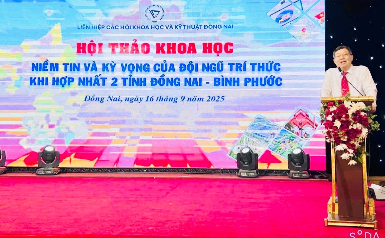 Ths. Nguyễn Văn Liệt phát biểu khai mạc Hội thảo.