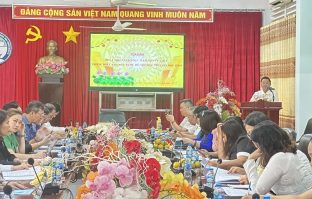Ts. Phạm Văn Thanh phát biểu khai mạc Toạ đàm
