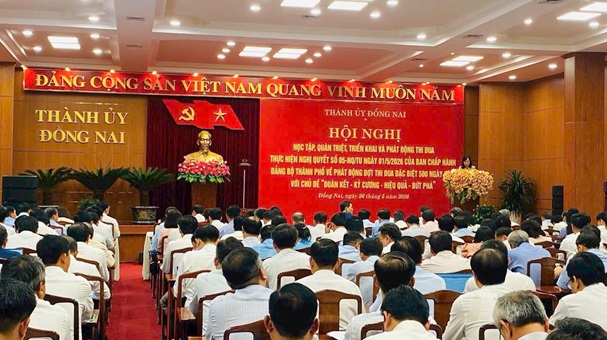 Các đại biểu tham dự Hội nghị